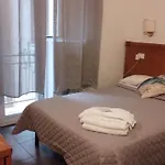 Termini Tina Ya