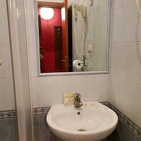 Termini Tina Ya 3* Řím