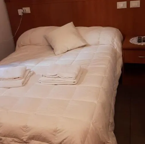 Bed & Breakfast Termini Tina Ya 3*